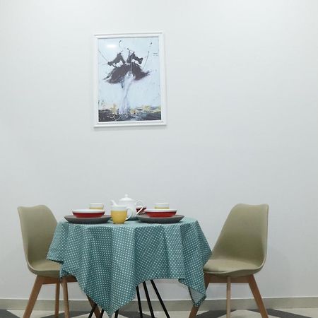 Mika Hotel Алматы Экстерьер фото