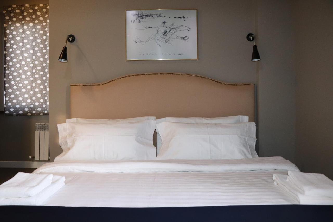 Mika Hotel Алматы Экстерьер фото