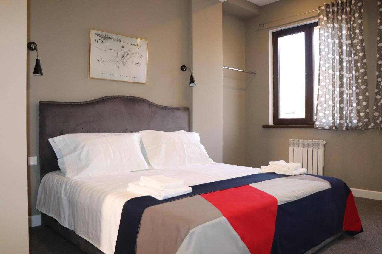 Mika Hotel Алматы Экстерьер фото