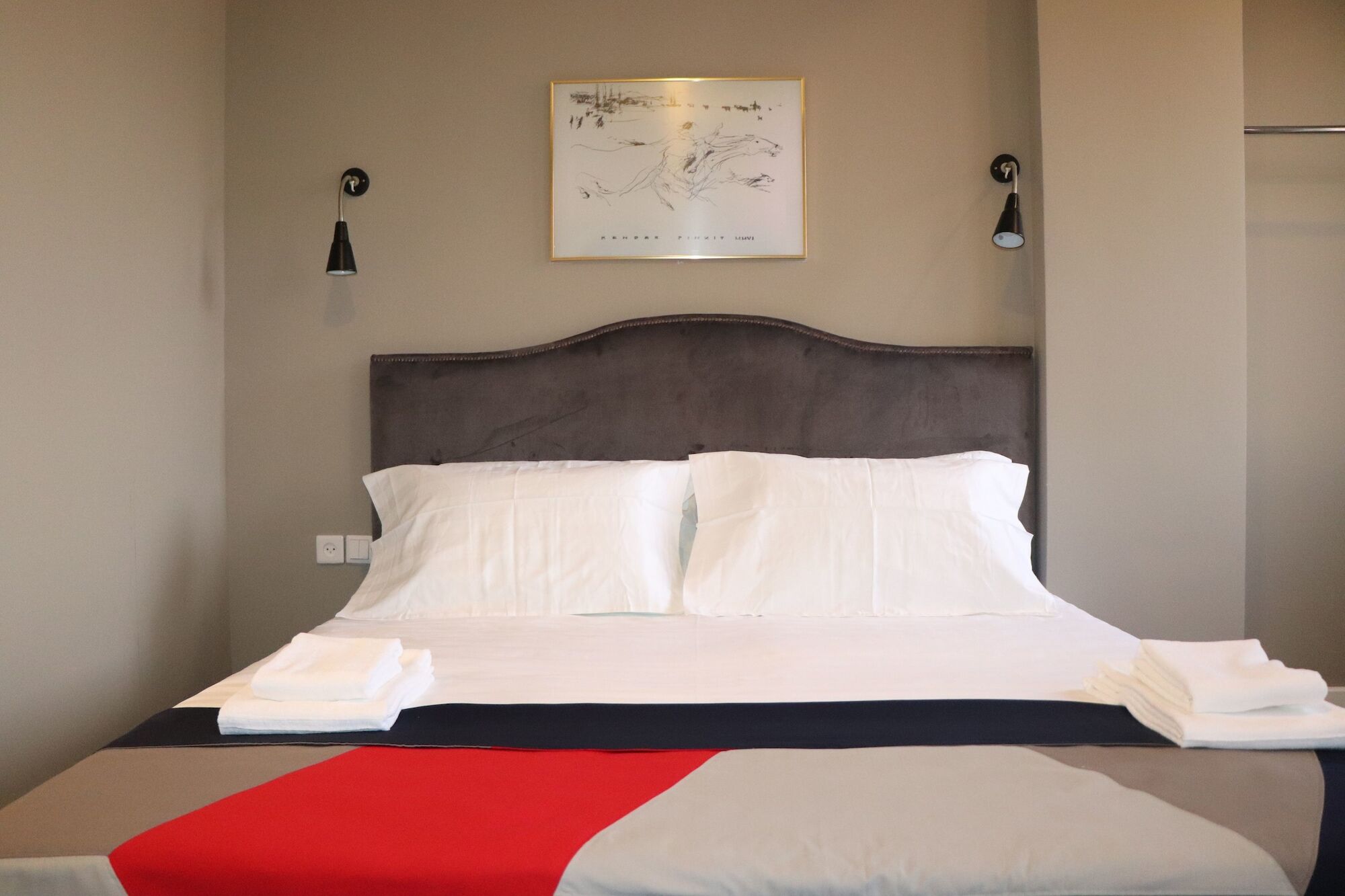 Mika Hotel Алматы Экстерьер фото